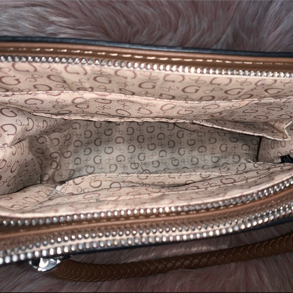 Matching Guess Purse & Wallet - Picture 3 of 7